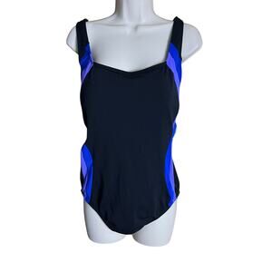 Lands’ End One Piece Swimsuit Cross Straps Padded Bra pool Beach Cruise NWOT!